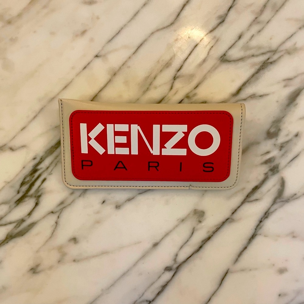 KENZO - Case, Sleeve, Wipe